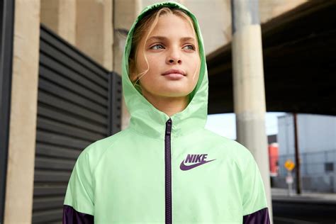 De 7 beste soorten winterjassen van Nike voor kids.